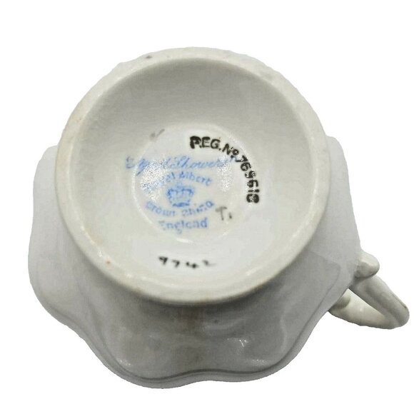 Royal Albert April Showers Tea Cup and Saucer Crown China England Reg No 769618 - Picture 4 of 6